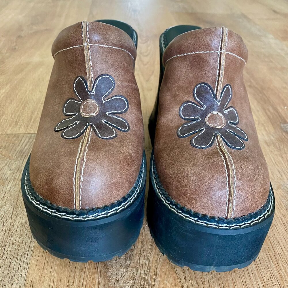 dELiA*s So Called Scheme Floral Clogs - brown size 7 Women's - Picture 5 of 14
